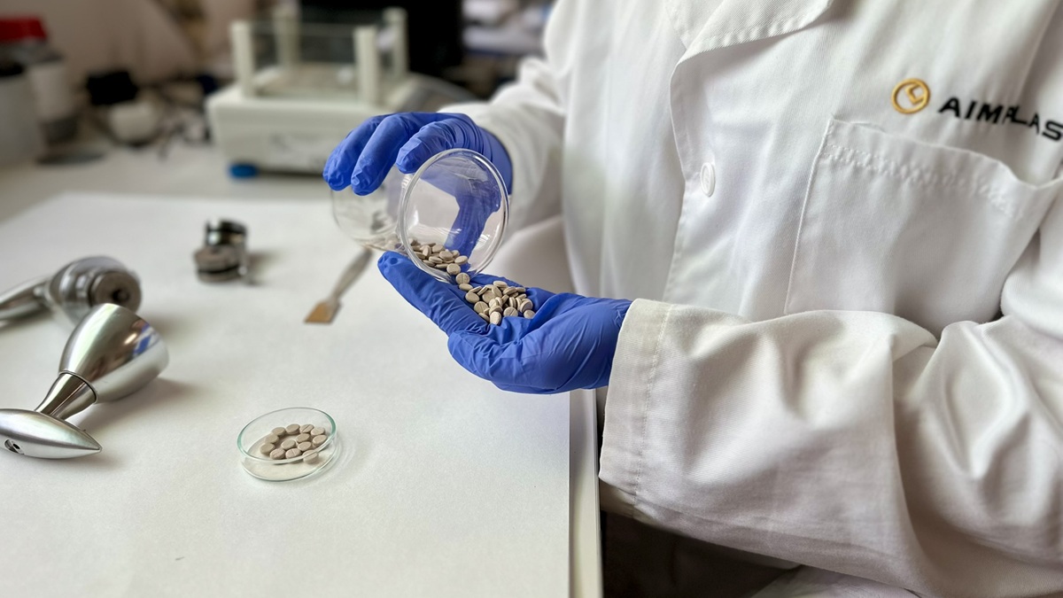 AIMPLAS incorpora microorganismos en productos de plasticultura biodegradables para el control de plagas en el campo